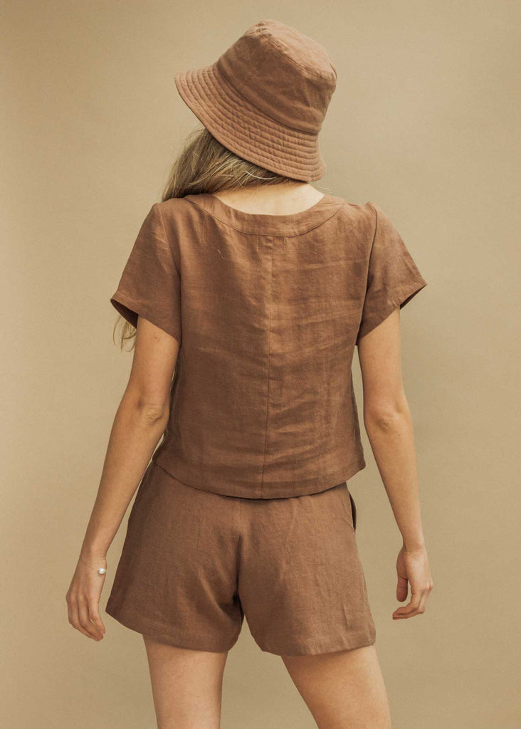Backside of our Augusta Set in Toffee. A perfectly breezy slightly cropped t-shirt and the perfect trouser shorts.