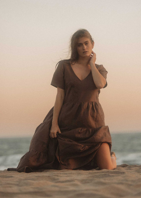 Meet your new favourite dress - The Elwood Maxi. Our tiered maxi dress features a relaxed sleeve, deep v-neck and is designed to make you feel effortlessly beautiful (and comfortable too!) 